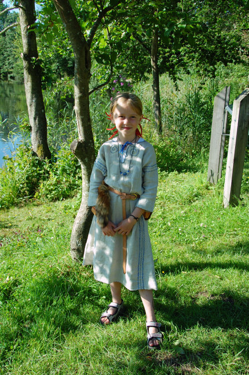 Eva i vikingetøj